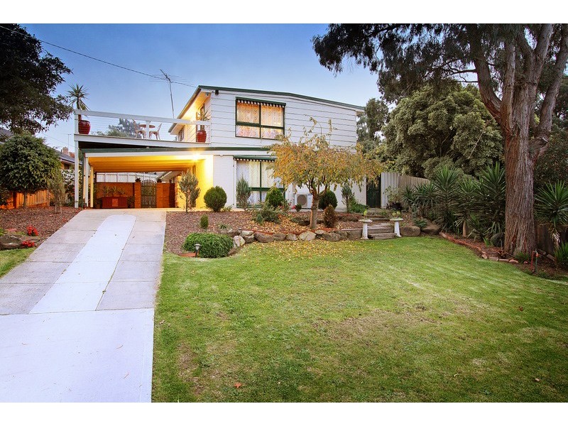 6 Adamson Road, Beaconsfield VIC 3807