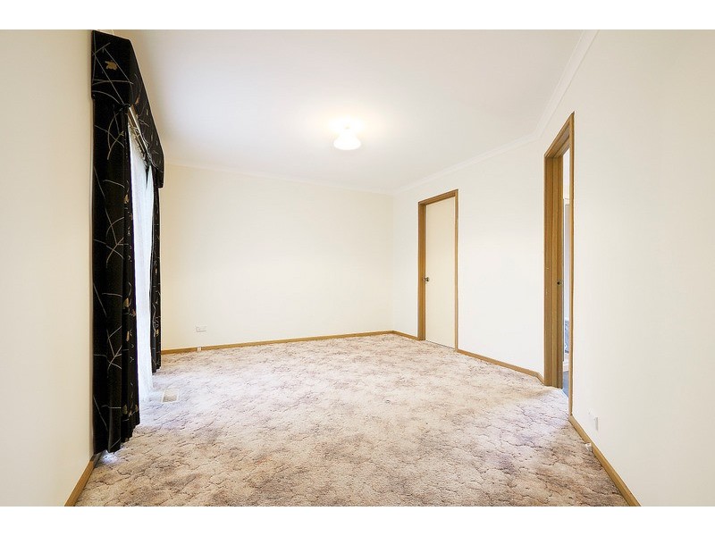 12 Redleap Court, Endeavour Hills VIC 3802