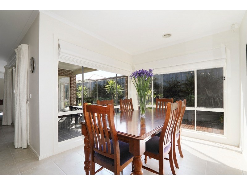 8 Embling Street, Berwick VIC 3806