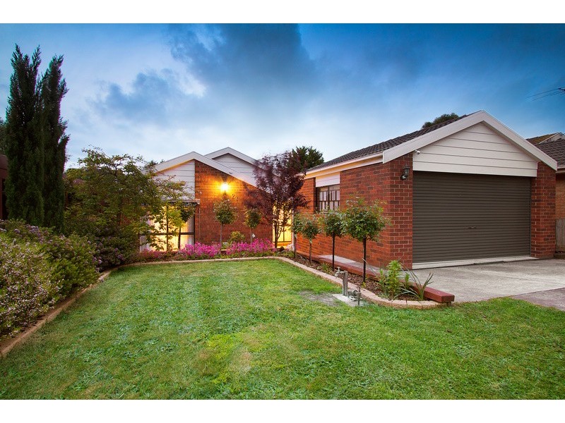 23 Adelaide Close, Berwick VIC 3806