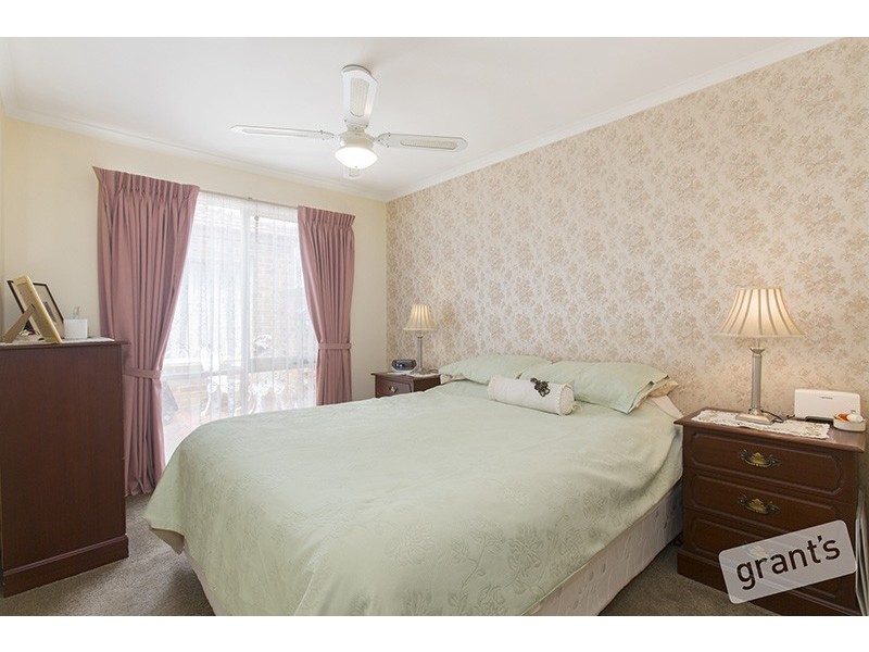 2 Leonard Avenue, Berwick VIC 3806