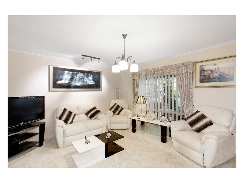 4 Ami Court, Berwick VIC 3806