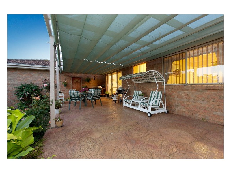 4 Ami Court, Berwick VIC 3806