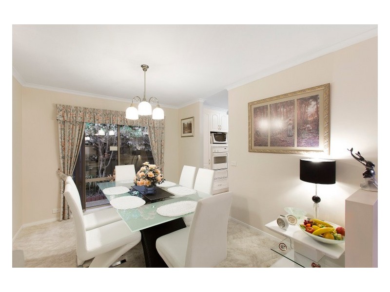 4 Ami Court, Berwick VIC 3806