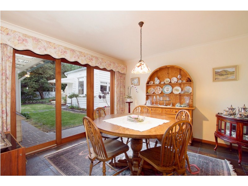 10 Sugarloaf Road, Beaconsfield Upper VIC 3808