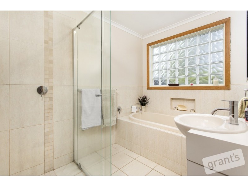 3 Gretel Place, Berwick VIC 3806