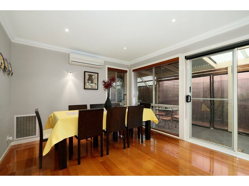 17 Jamieson Way, Berwick VIC 3806