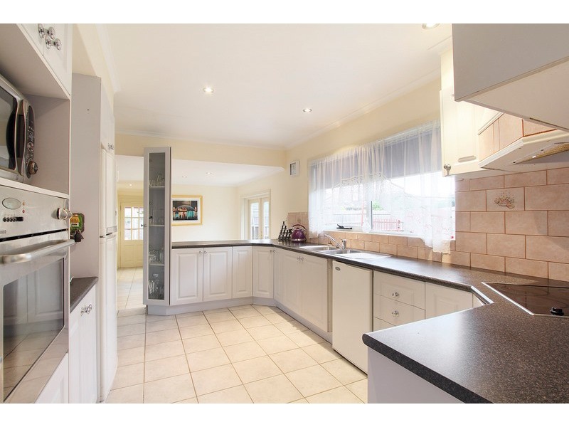 12 Seaview Court, Dandenong North VIC 3175