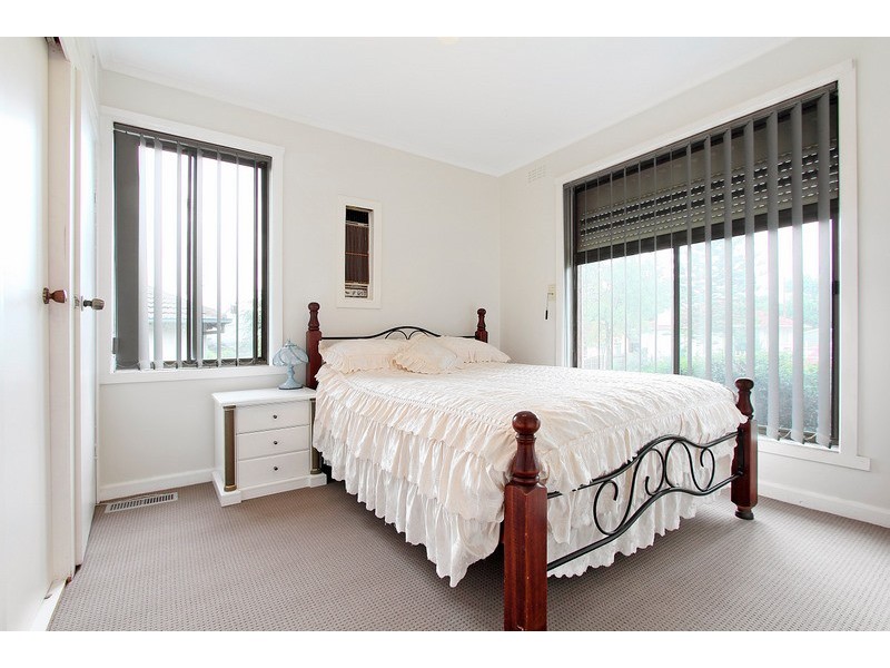 52 Hawthorn Road, Doveton VIC 3177