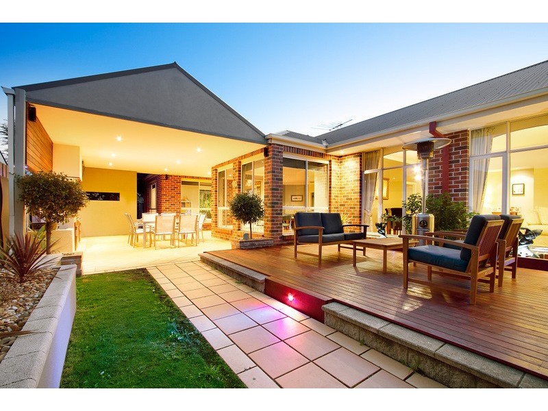 14 Buttonwood Court, Narre Warren South VIC 3805