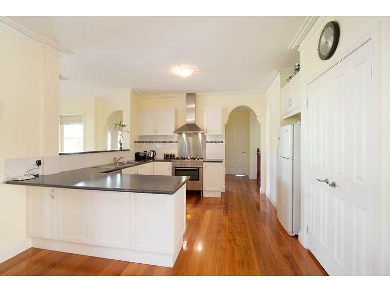 1 Temora Rise, Berwick VIC 3806