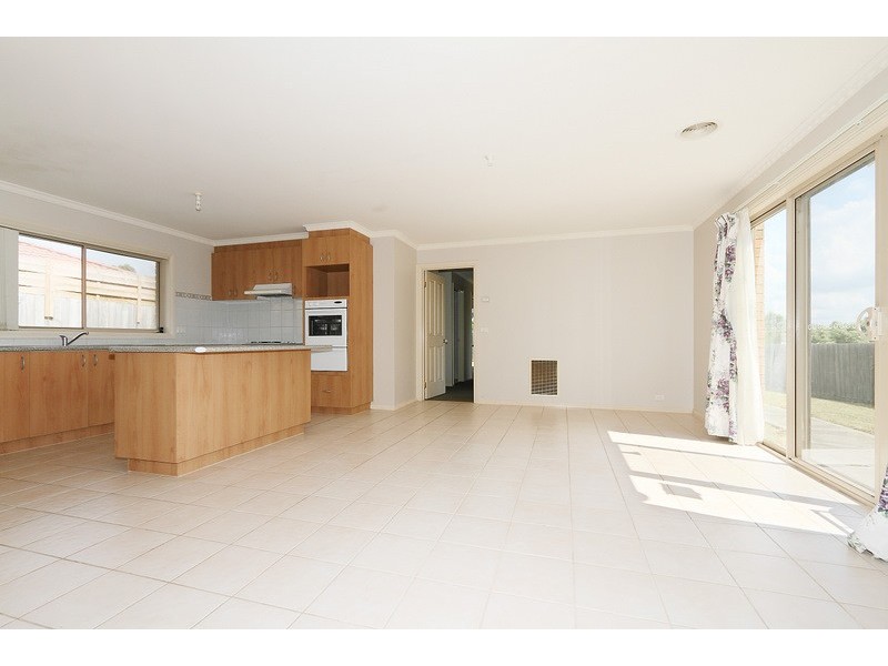 19 Domain Drive, Berwick VIC 3806