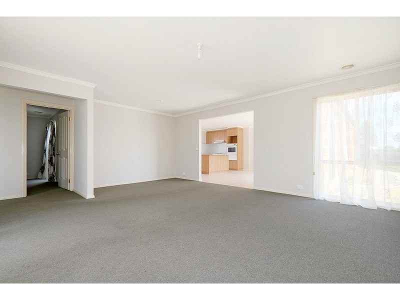 19 Domain Drive, Berwick VIC 3806