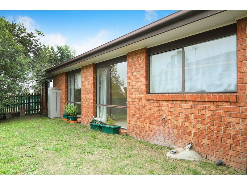 2/50 Willow Drive, Hampton Park VIC 3976