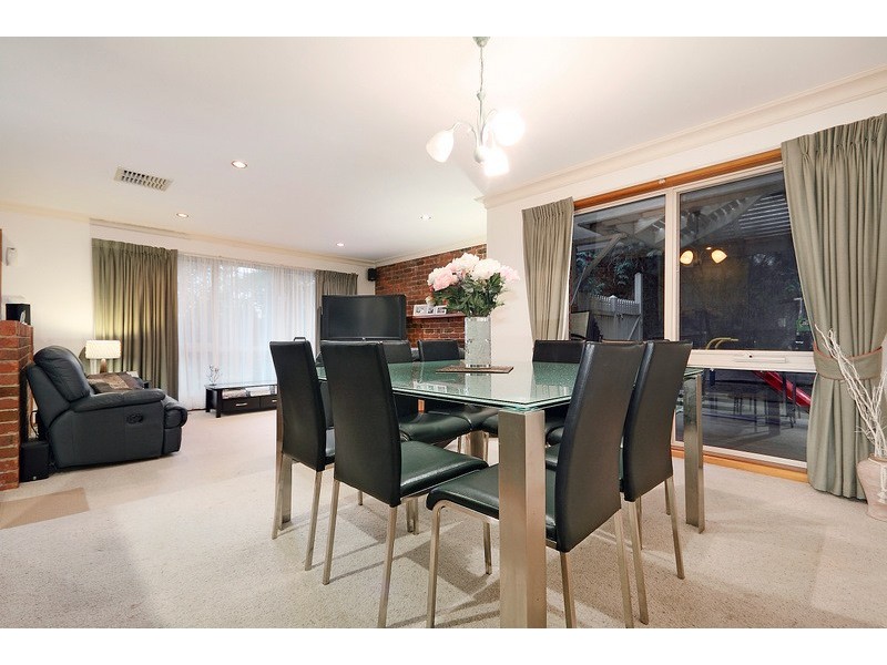 16 Matheson Court, Berwick VIC 3806