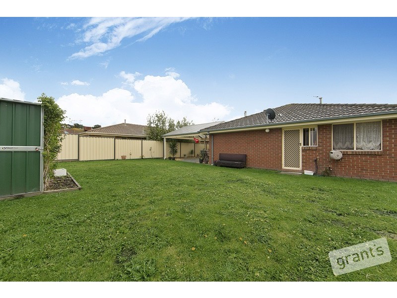 1 Meadow Place, Narre Warren South VIC 3805