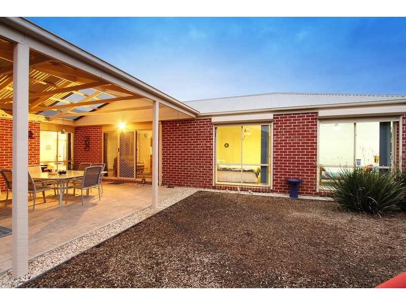 4 Georgina Place, Berwick VIC 3806