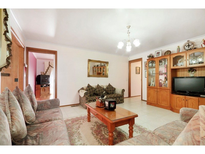 44 David Collins Drive, Endeavour Hills VIC 3802