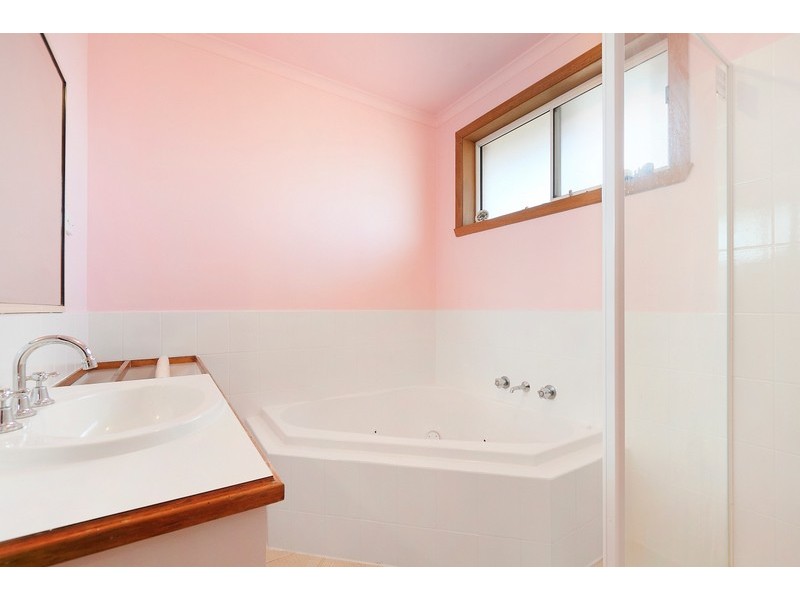 44 David Collins Drive, Endeavour Hills VIC 3802