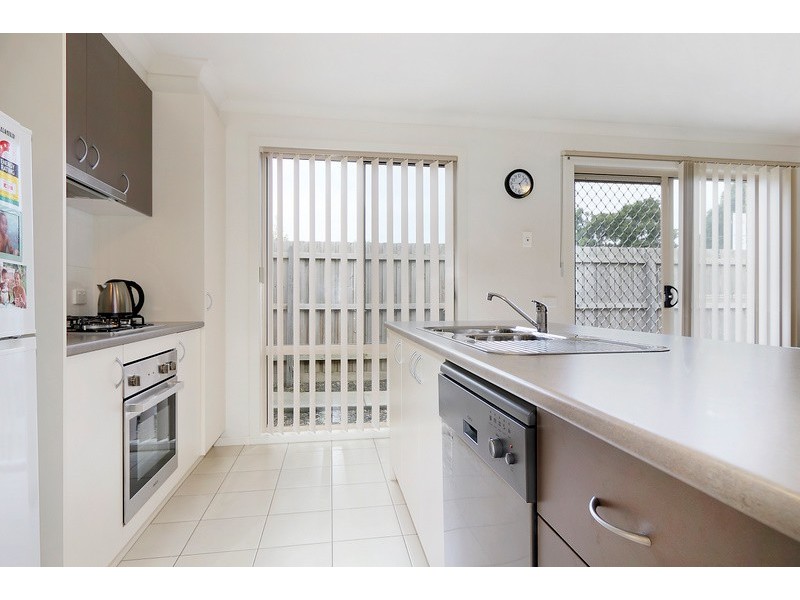 15 Wakenshaw Crescent, Pakenham VIC 3810