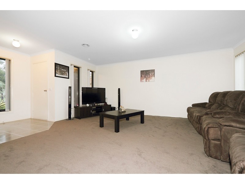 17 Syme Road, Pakenham VIC 3810