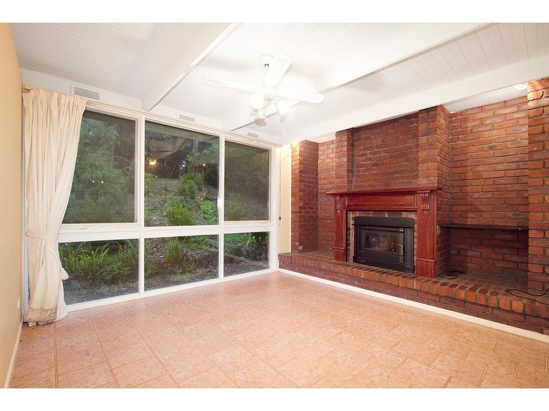 98 Yackatoon Road, Beaconsfield Upper VIC 3808