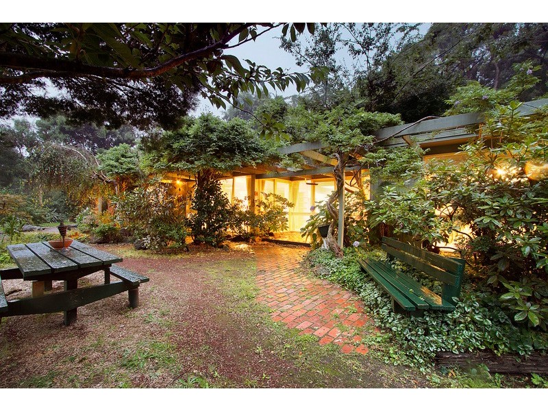 98 Yackatoon Road, Beaconsfield Upper VIC 3808