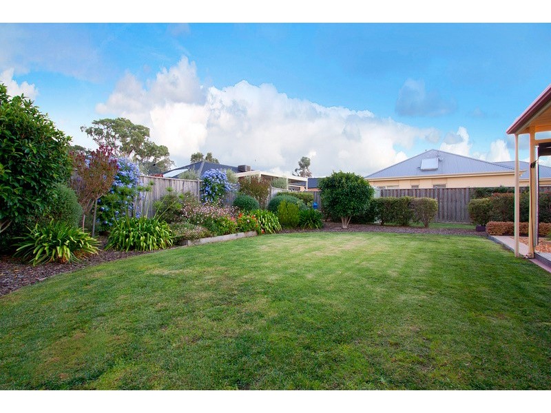 3 O’Dowd Place, Lynbrook VIC 3975