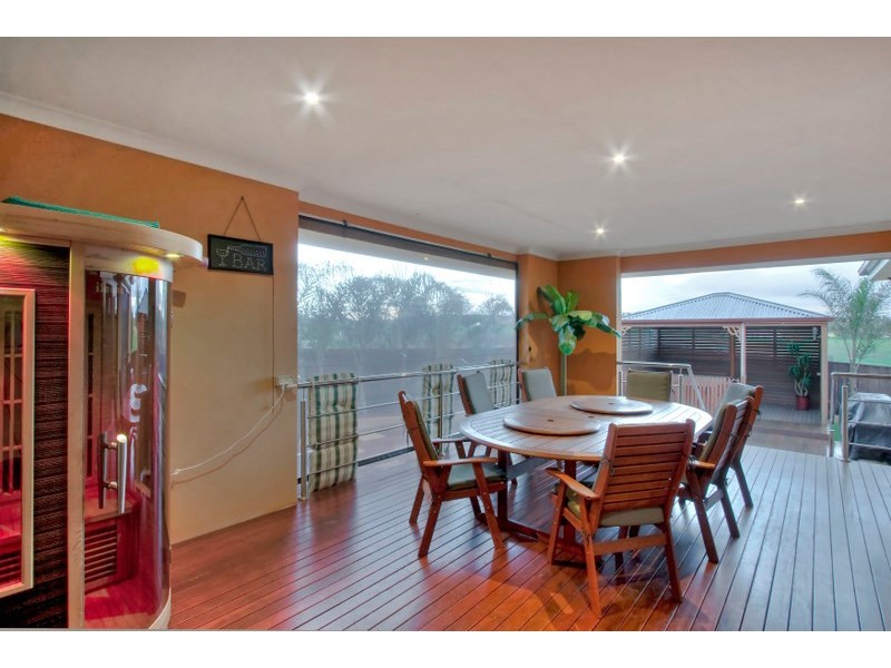 25 Highvale Crescent, Berwick VIC 3806