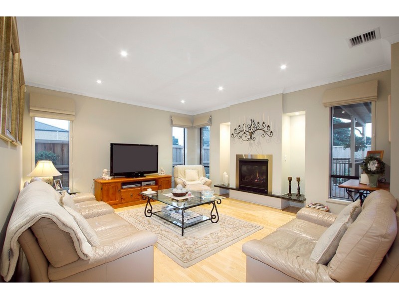 10 Azimuth Close, Narre Warren South VIC 3805