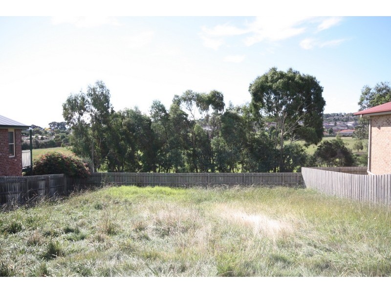 70 Telford Drive, Berwick VIC 3806