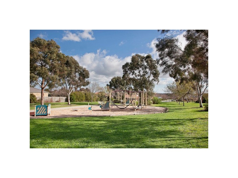 25 Wintersun Road, Berwick VIC 3806