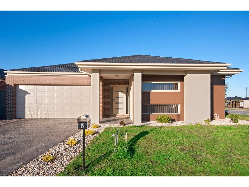 2 Aldous Place, Cranbourne North VIC 3977
