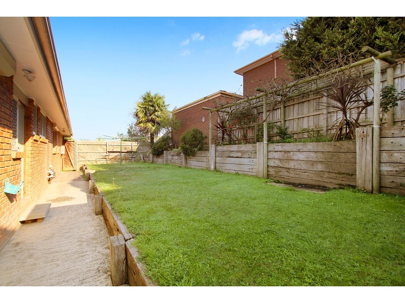 13 Barellan Mews, Berwick VIC 3806