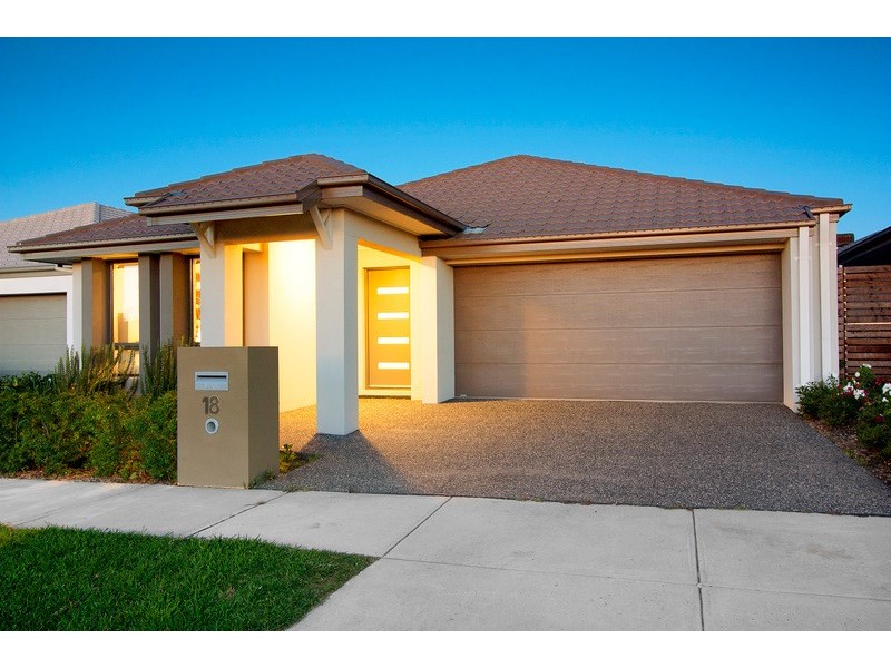 18 Whitehaven Street, Berwick VIC 3806