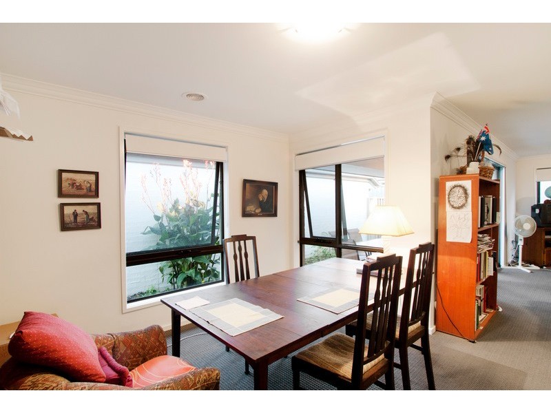 18 Whitehaven Street, Berwick VIC 3806