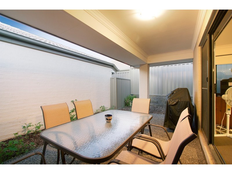 18 Whitehaven Street, Berwick VIC 3806