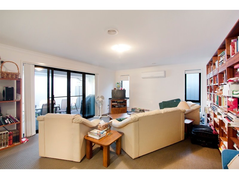 18 Whitehaven Street, Berwick VIC 3806