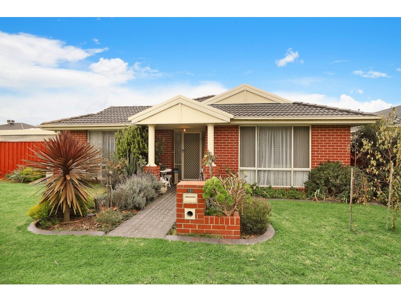 16 Ashmore Avenue, Narre Warren South VIC 3805