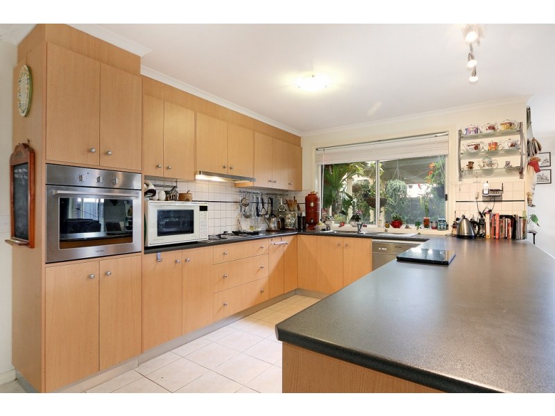 16 Ashmore Avenue, Narre Warren South VIC 3805