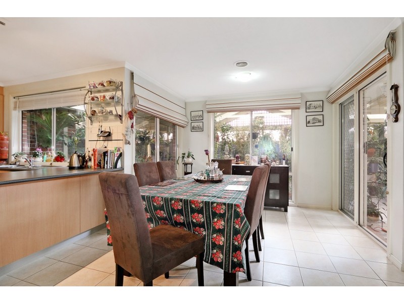 16 Ashmore Avenue, Narre Warren South VIC 3805