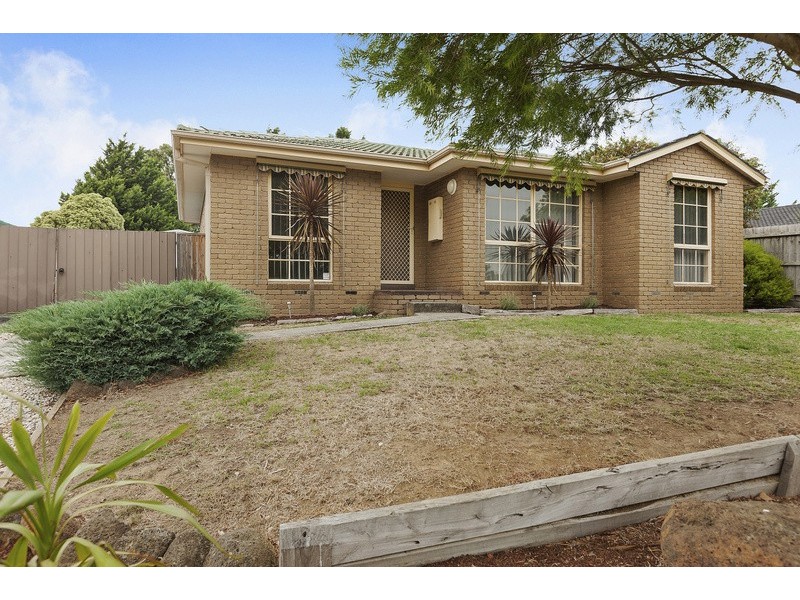 87 Cheviot Avenue, Berwick VIC 3806