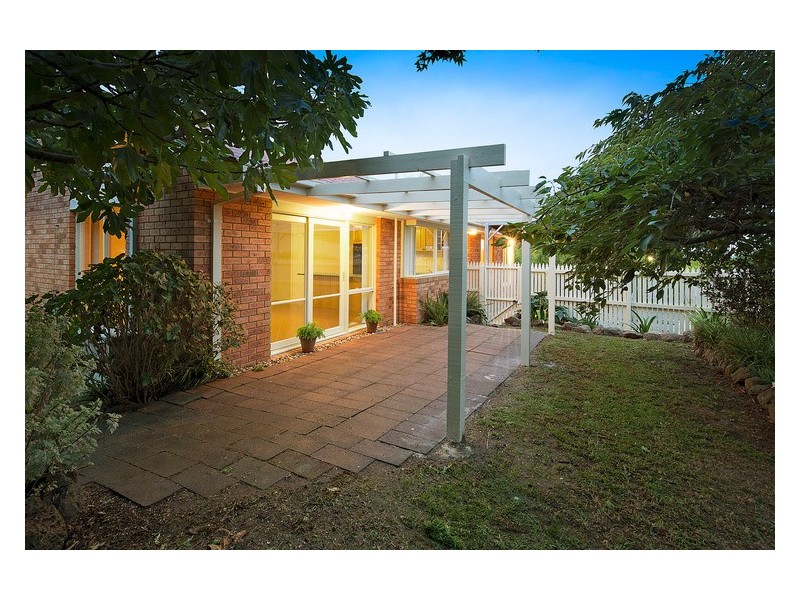 1 Mallee Court, Berwick VIC 3806