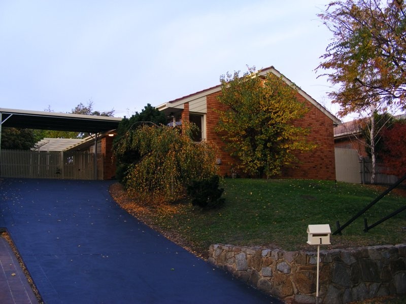 1 Mallee Court, Berwick VIC 3806