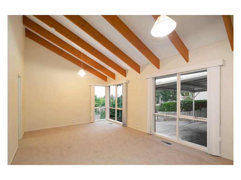 1 Mallee Court, Berwick VIC 3806