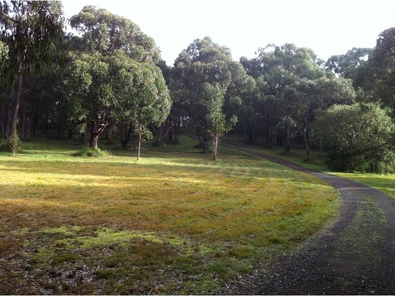 102 Blumm Road, Belgrave South VIC 3160