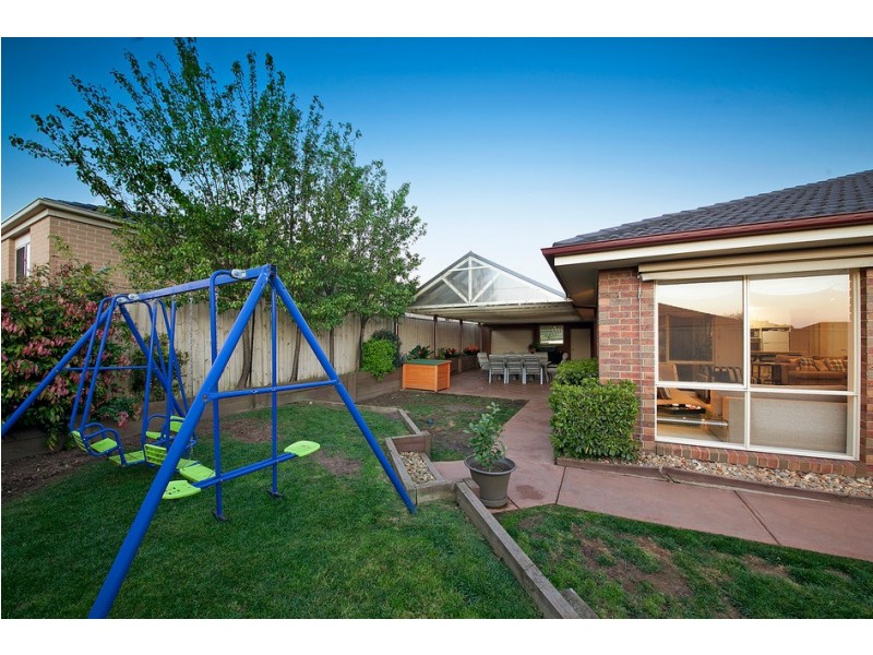 31 Ridgemont Drive, Berwick VIC 3806