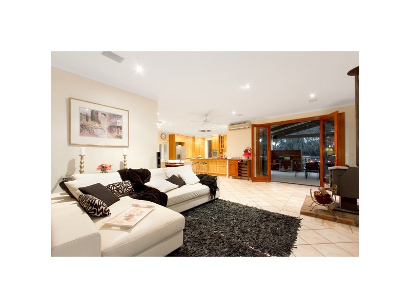 38 Kramer Drive, Berwick VIC 3806