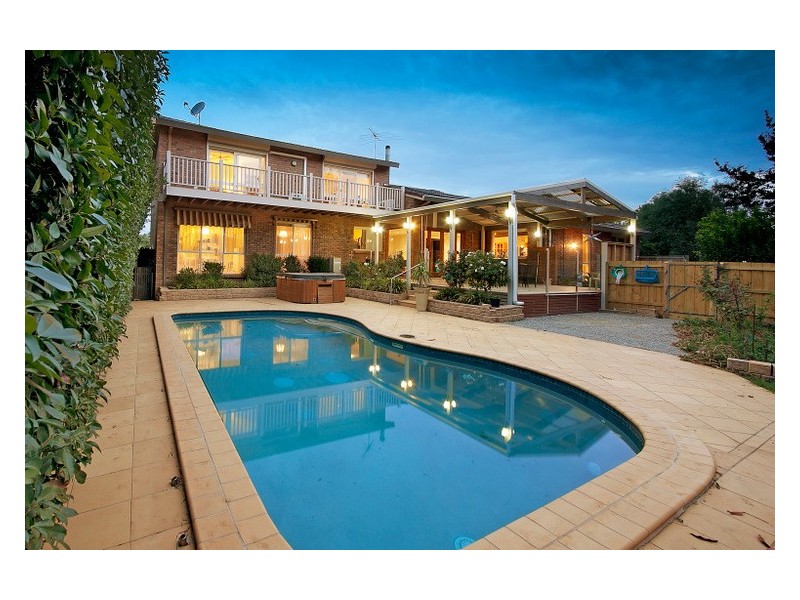 38 Kramer Drive, Berwick VIC 3806