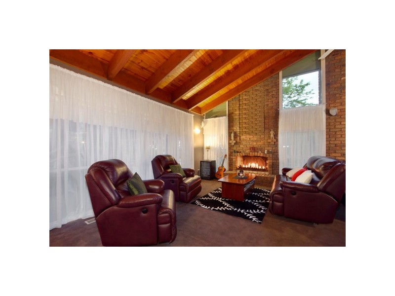 38 Kramer Drive, Berwick VIC 3806